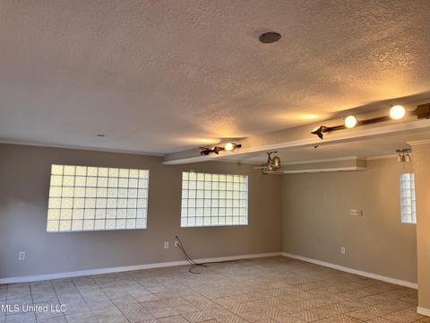 4513 Burns St, Moss Point, MS 39563 photo 5