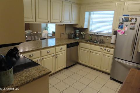 141 Lofty Pine Ln, Clinton, MS 39056 photo 8