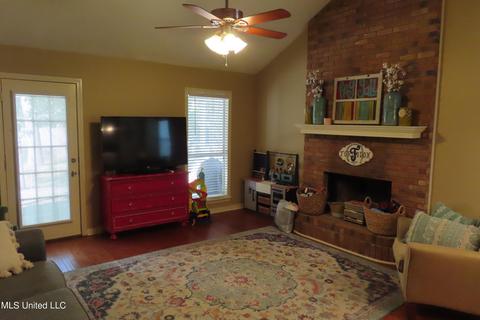 141 Lofty Pine Ln, Clinton, MS 39056 photo 3