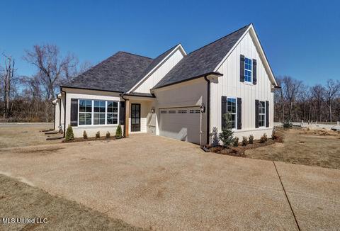 2965 Melanie Cv, Nesbit, MS 38651 photo 1