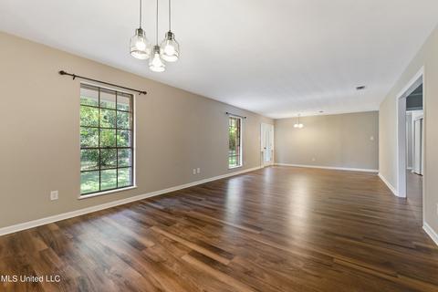 736 Parsons St, Wiggins, MS 39577 photo 6