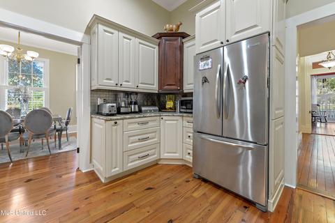 4124 Dantzler St, Moss Point, MS 39563 photo 15