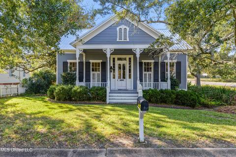 4124 Dantzler St, Moss Point, MS 39563 photo 1