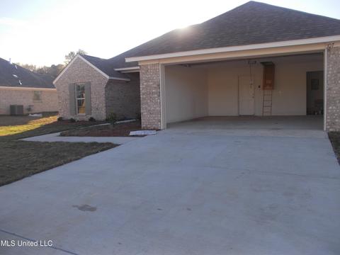 107 Brunswick Cv, Canton, MS 39046 photo 1