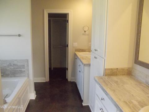 107 Brunswick Cv, Canton, MS 39046 photo 4