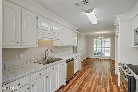 104 Holmar Dr, Brandon, MS 39047 photo 11