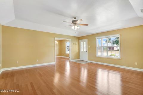 24 S Pecan, Mchenry, MS 39561 photo 4