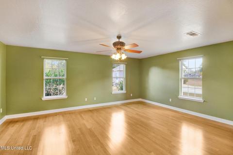 24 S Pecan, Mchenry, MS 39561 photo 11