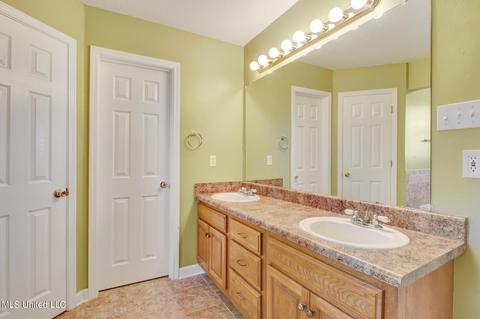 24 S Pecan, Mchenry, MS 39561 photo 15