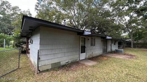 413 Wayne St, Clinton, MS 39056 photo 6