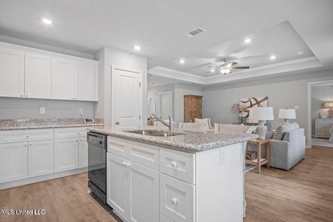 69232 E Diamondhead Dr, Diamondhead, MS 39525 photo 8
