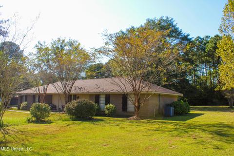 12059 Highway 43, Kosciusko, MS 39090