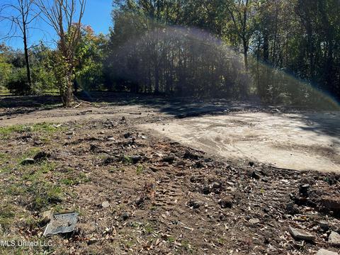 2201 Hickory Dr, Jackson, MS 39204 photo 2
