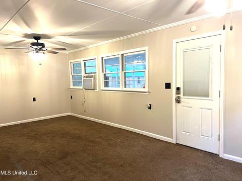 4813 Griffin St, Moss Point, MS 39563 photo 8