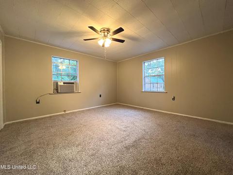 4813 Griffin St, Moss Point, MS 39563 photo 10
