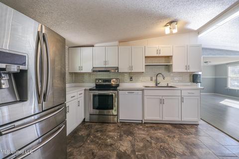 7467 Thompson Rd, Long Beach, MS 39560 photo 3