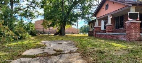 1111 Lewis St, Jackson, MS 39203 photo 2