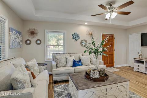 3251 Woodview Dr, Jackson, MS 39212 photo 5