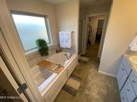 120 Kings Crossing Xing, Canton, MS 39046 photo 9