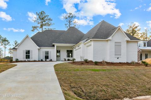 107 Charleston Ln, Madison, MS 39110
