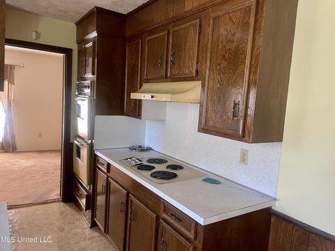 130 Newburg Pl, Jackson, MS 39206 photo 8