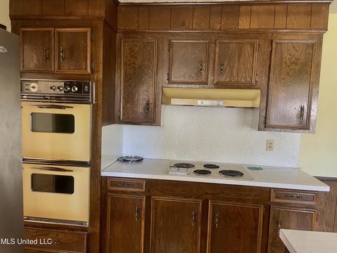 130 Newburg Pl, Jackson, MS 39206 photo 9