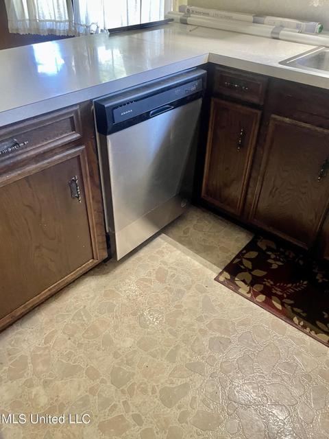 130 Newburg Pl, Jackson, MS 39206 photo 10