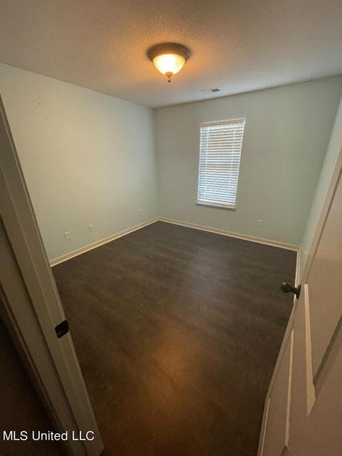 388 E Oak Grove Rd, Hernando, MS 38632 photo 2