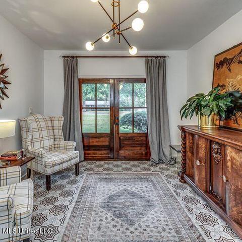 605 Cedar St, Canton, MS 39046 photo 3