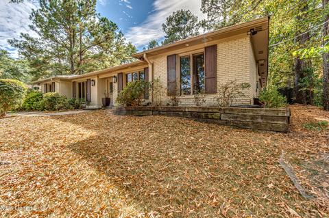 4437 Woodlark Dr, Jackson, MS 39211 photo 3