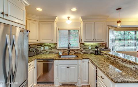 4437 Woodlark Dr, Jackson, MS 39211 photo 17