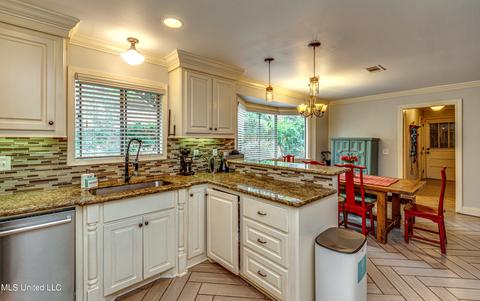 4437 Woodlark Dr, Jackson, MS 39211 photo 19