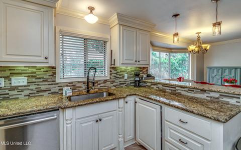 4437 Woodlark Dr, Jackson, MS 39211 photo 18