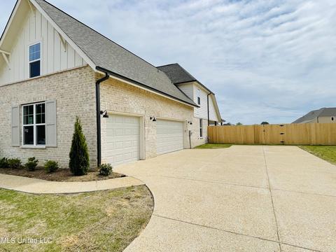 3972 Fieldstream Dr, Olive Branch, MS 38654 photo 2
