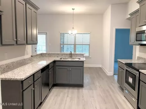 13908 Ruby Ln, Biloxi, MS 39532 photo 3