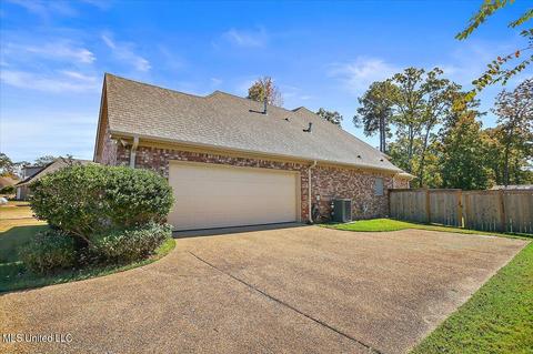 1003 Heritage Dr, Brandon, MS 39042 photo 4
