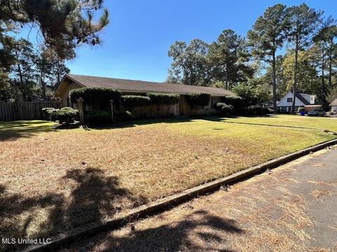 510 Pine St NW, Magee, MS 39111 photo 4