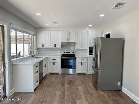 33 Woodgate Dr, Brandon, MS 39042 photo 3