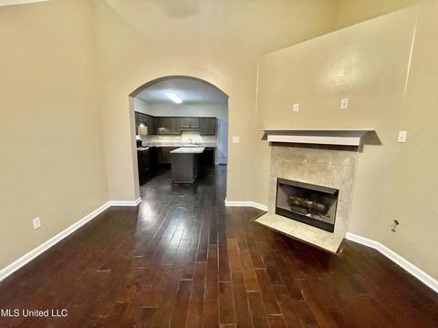 10886 Blake Cir, Olive Branch, MS 38654 photo 3