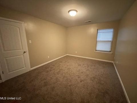 10886 Blake Cir, Olive Branch, MS 38654 photo 18