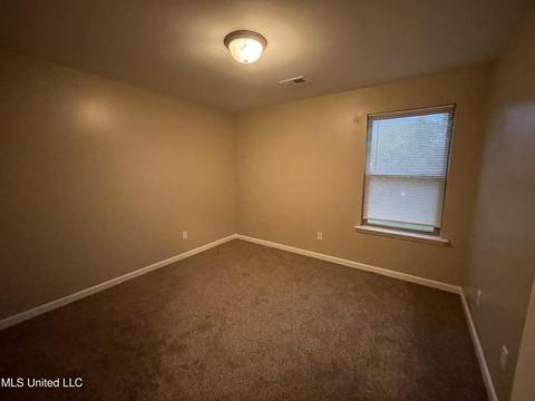 10886 Blake Cir, Olive Branch, MS 38654 photo 17