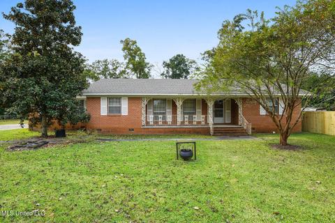 557 Mill St, Lucedale, MS 39452 photo 1