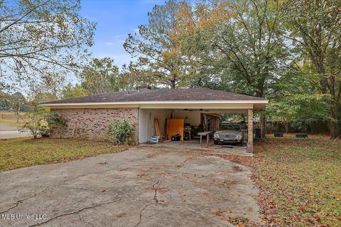 2005 Scanlon Dr, Jackson, MS 39204 photo 5