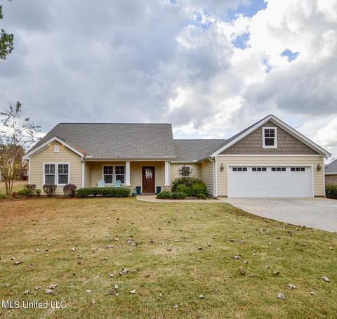 107 Northgate Dr, Starkville, MS 39759
