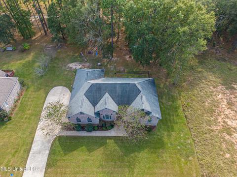 1344 Fairway Dr, Wiggins, MS 39577 photo 3