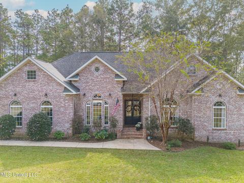 1344 Fairway Dr, Wiggins, MS 39577 photo 2