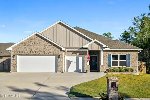 7144 Glen Eagle Dr, Biloxi, MS 39532 photo 1