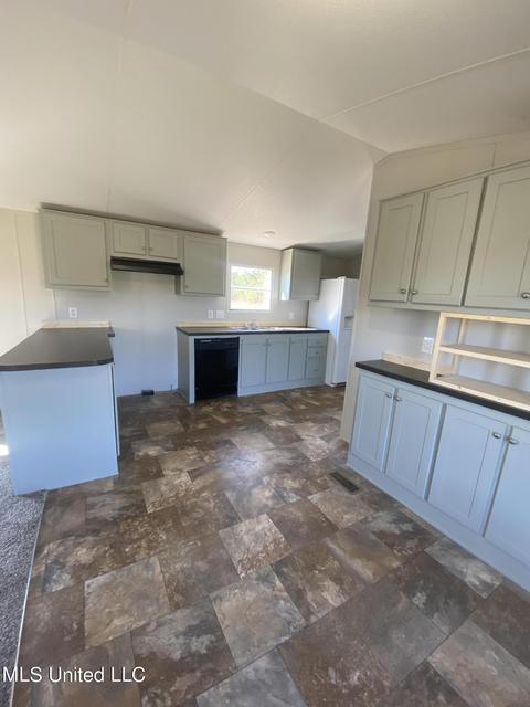 77 Old Dirt Rd, Perkinston, MS 39573 photo 5