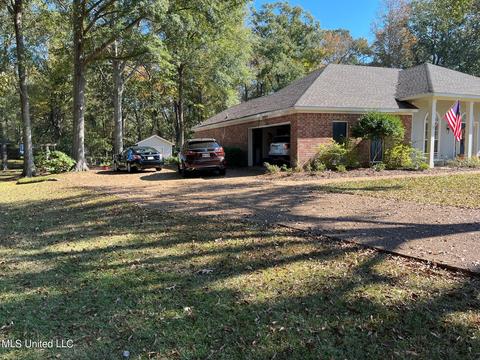 328 Devonport Cir, Raymond, MS 39154 photo 3