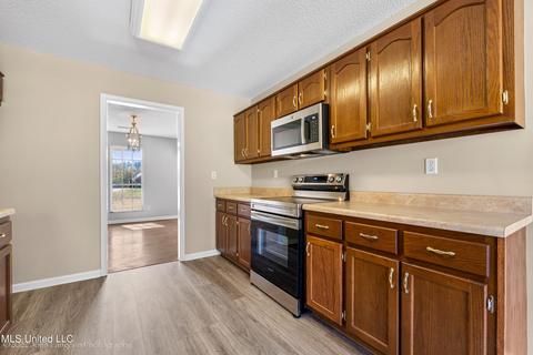 125 Moore Loop, Byhalia, MS 38611 photo 8